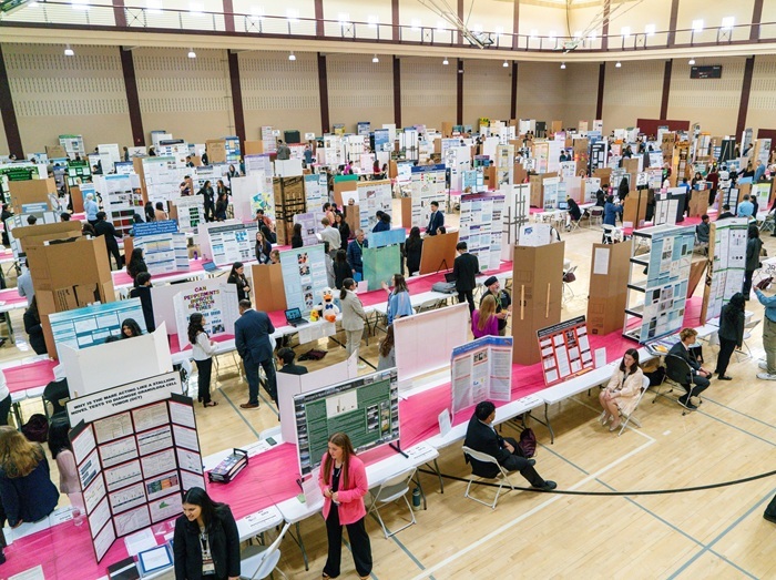 Top Academic Competitions to Strengthen Your College Application